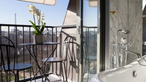 ge rh expert Michel Reybier inaugure La Réserve Hôtel de Luxe Paris