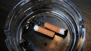ge rh expert La cigarette de retour dans les bars