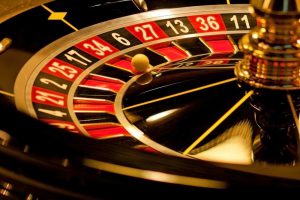 ge rh expert L'Etat étudie l'ouverture de casinos à Paris à la place des cercles de jeux.