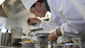 ge rh expert Les écoles hôtelières suisses s’accrochent pour rester les meilleures