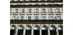 ge rh expert Des mal-logés du DAL s'invitent dans le très chic hôtel Meurice à Paris
