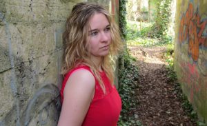Une Réceptionniste, de l'hôtellerie aux tremplins musicaux