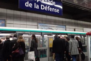 Comment choper les Meilleures Places dans le Métro ?