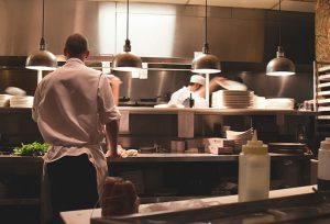 ge rh expert Commis de cuisine: « s’épanouir dans le contact humain »