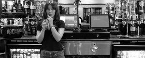 ge rh expert J’ai testé pour vous… être barmaid