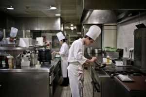 ge rh expert Manque de personnel dans un restaurant étoilé