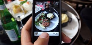ge rh expert Mettre en avant son plat du jour sur les réseaux sociaux