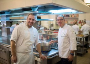 ge rh expert 40 ans à l'Elysée : Bernard Vaussion, du secret des cuisines à la table des présidents