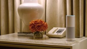 L'enceinte connectée d'Amazon débarque dans les chambres d'hôtels