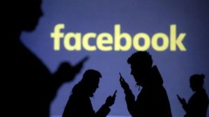 Un salarié d'Amazon licencié après une publication Facebook pro "gilets jaunes"