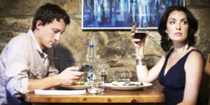 ge rh expert 69% des Français agacés par l'utilisation de smartphones au restaurant