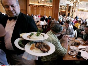 ge rh expert Restauration : Le patronat veut mieux payer ses salariés afin de recruter plus facilement
