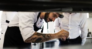 ge rh expert Emploi: 83% des Français pensent qu'un tatouage peut freiner une carrière