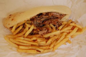 ge rh expert L’OMS confirme qu’un bon gros kebab sauce samouraï est une protection efficace contre le coronavirus