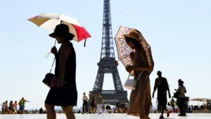 ge rh expert Paris cherche touristes étrangers désespérément