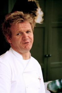 ge rh expert Le chef Gordon Ramsay recherche des jeunes pour voyager avec lui à travers le monde