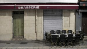 ge rh expert Covid-19 : des gérants de bars et restaurants plaident pour un "passeport-santé"
