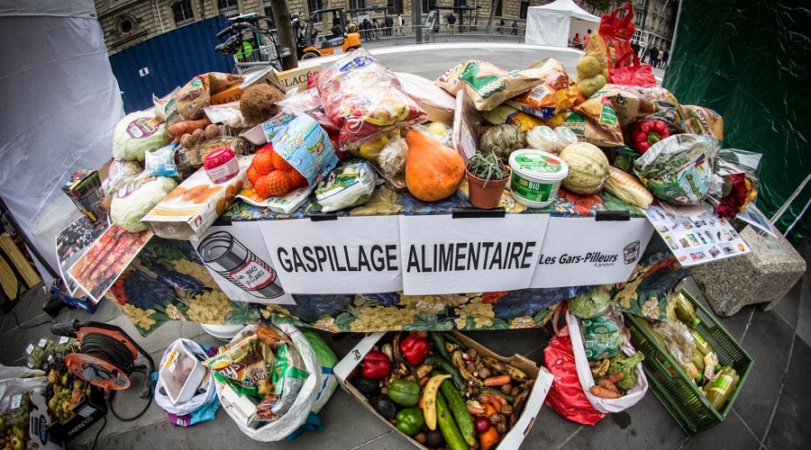 Détruire vos invendus non-alimentaires est désormais interdit !