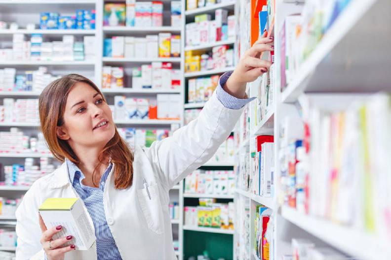 Formation. Quatre questions sur le métier de préparateur en pharmacie