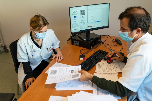 Professionnels de santé : 312 000 emplois créés d’ici 2030